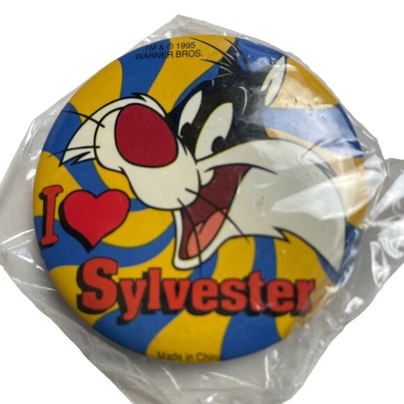 Vintage 1995 Looney Tunes Sylvester Safety Pin Back Button NEW SEALED mq WB - Picture 1 of 2